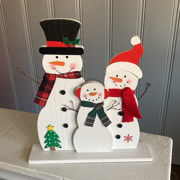 NWT- Precious Wooden Snowman ⛄️ Family Decoration Sign - Picture 5 of 17